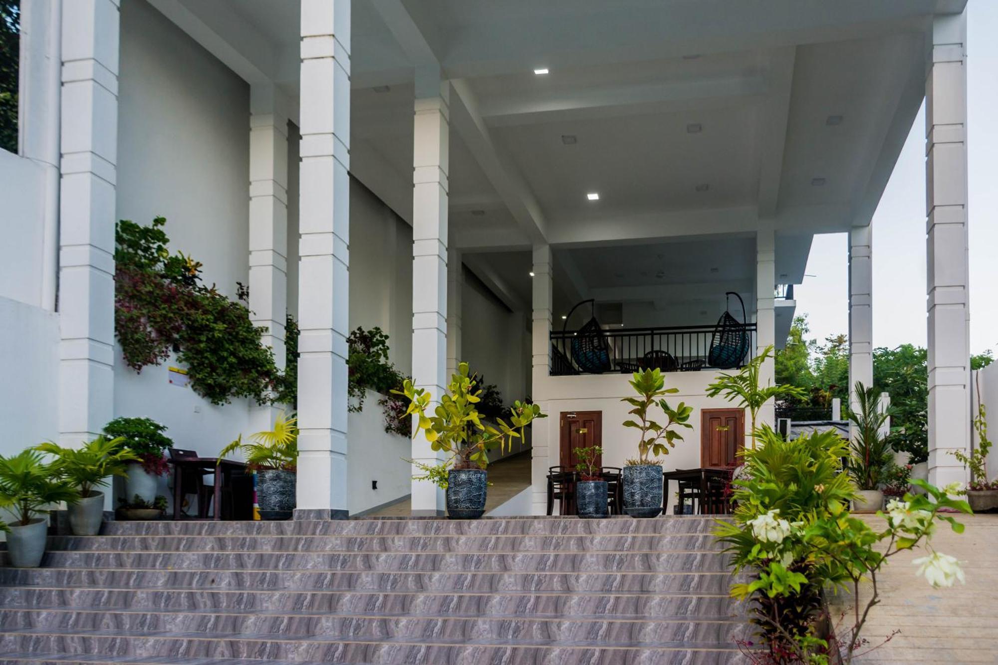 Zodiak Hotel Tangalle Exterior foto